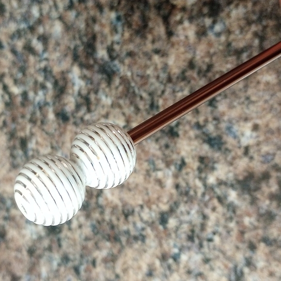 Hair sticks - Picture 2 of 2